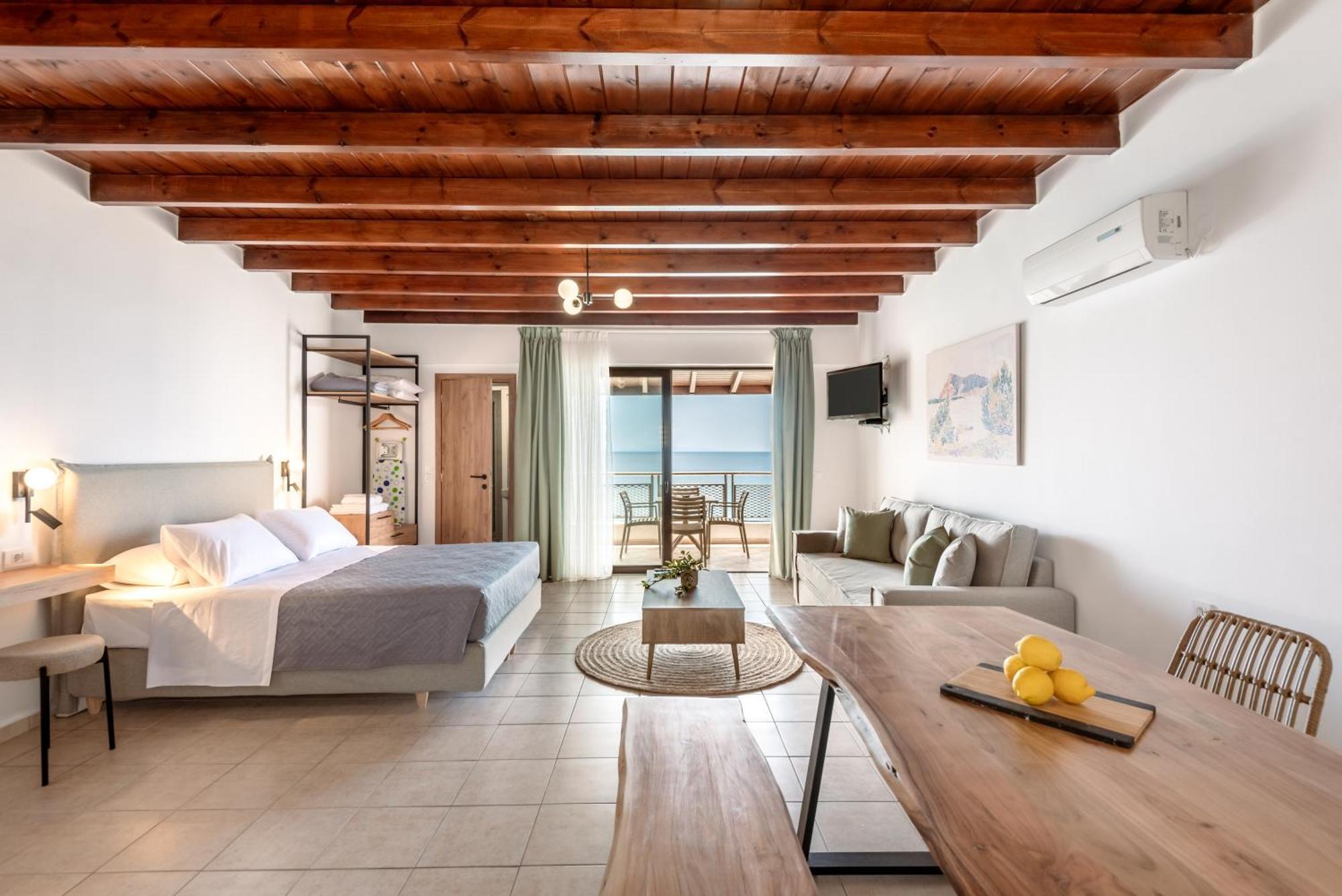 Superb Apartments Kriaras Sea View In Sfakia Хора-Сфакион Экстерьер фото